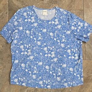 Blair Blue and White Floral Short Sleeve Top Women‎ XL Fresh Summertime Happy